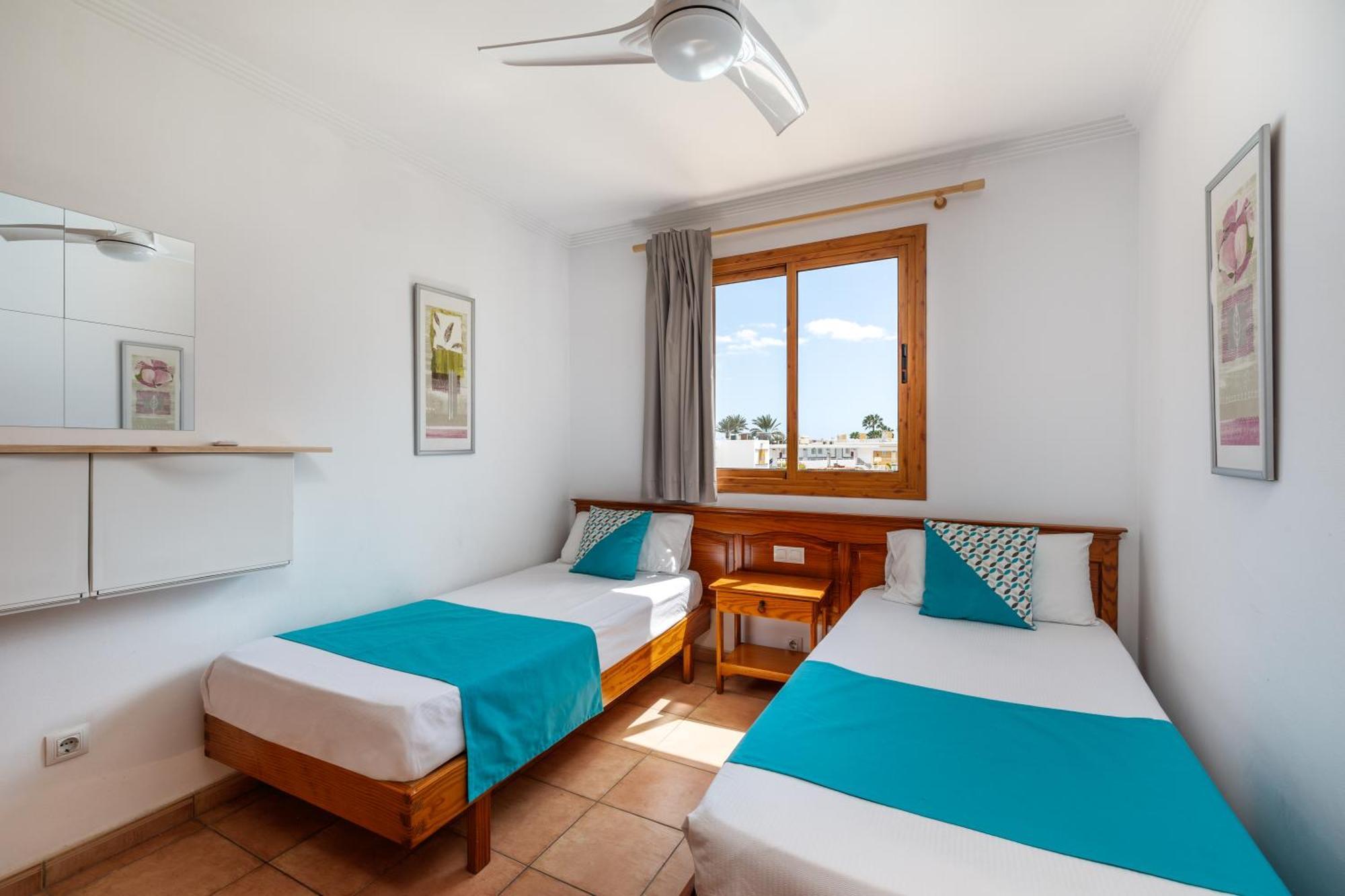 Rt-las Brisas Apartment